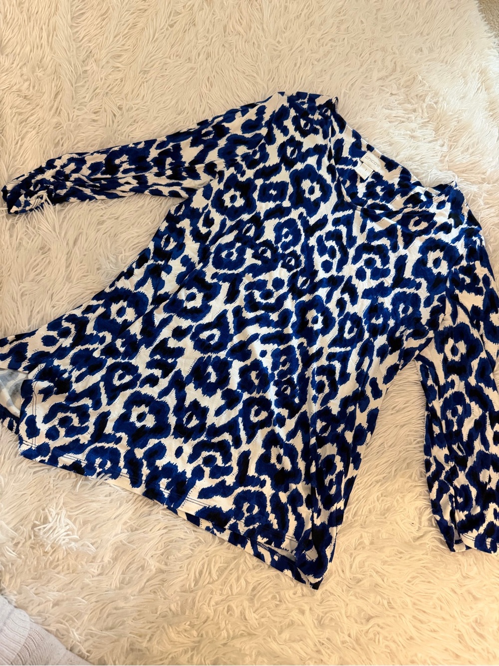 Chico’s Blue White Leopard Print Tunic Top Size 1 M 8 Long Sleeve Ruched